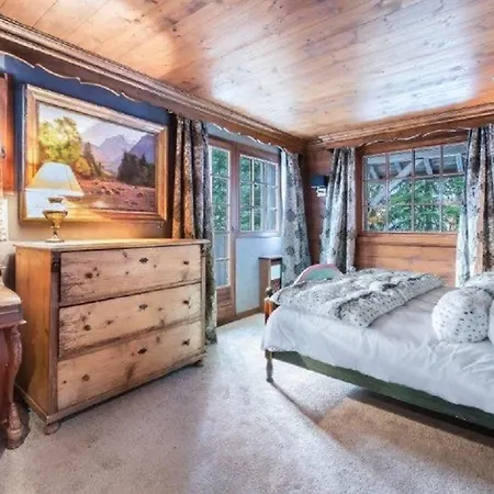 Chalet Colorado - An Authentic And Warm