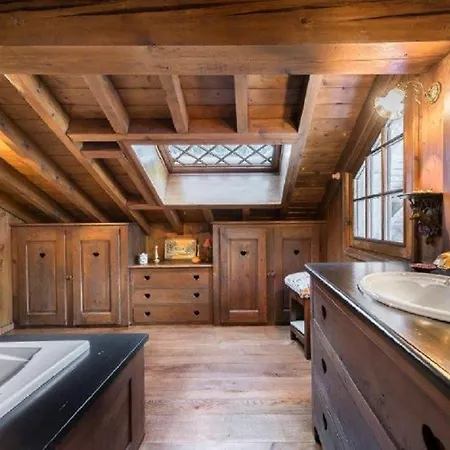 Chalet Chalet Colorado - An Authentic And Warm *